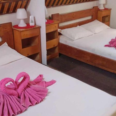 Hostel Intim 95 Ron Birlad Экстерьер фото